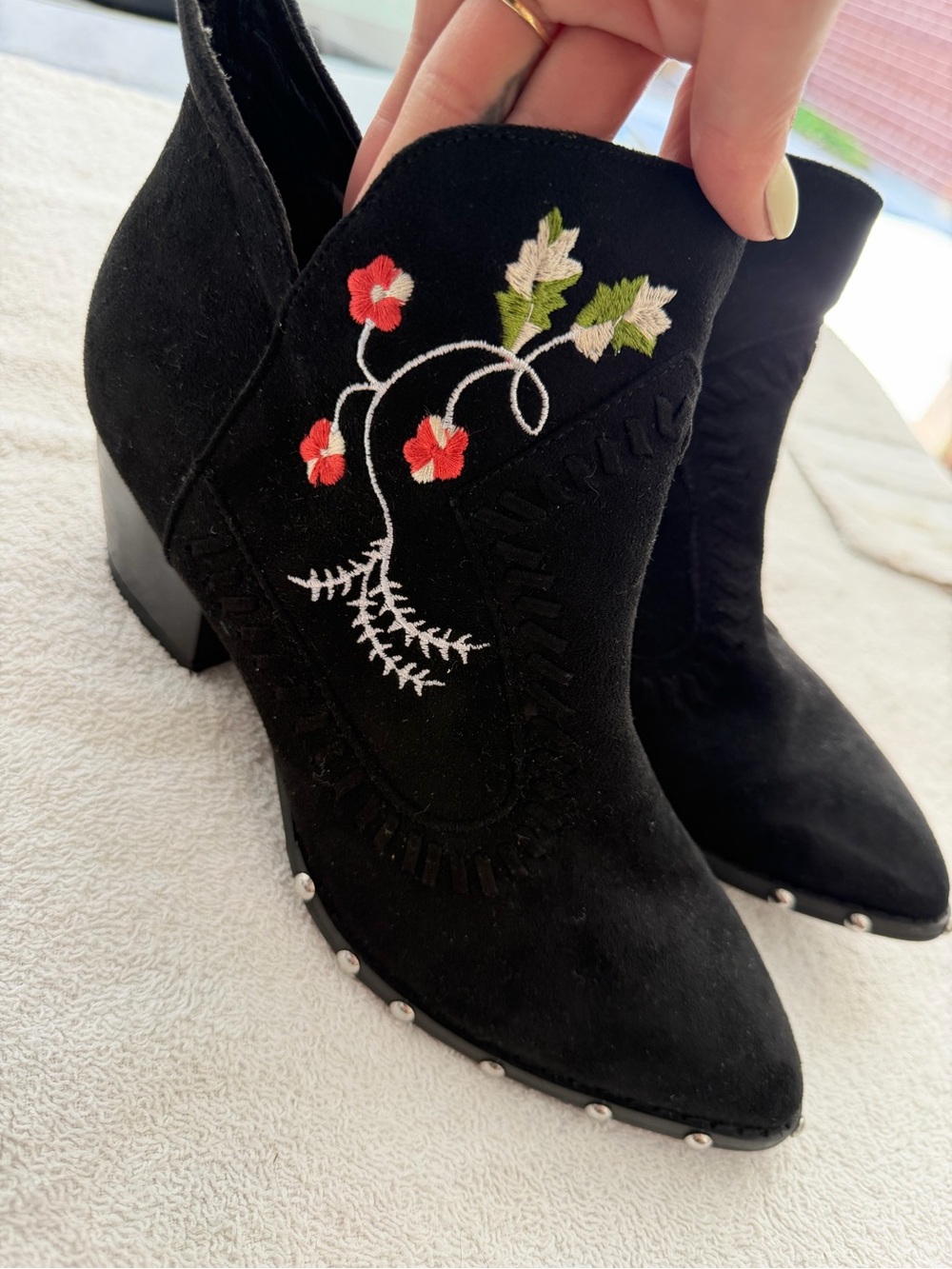 Black Floral Embroidered Women's Ankle Boots